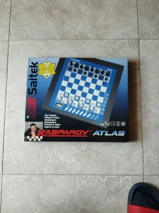 Ordenador de ajedrez Saitek Kasparov Atlas