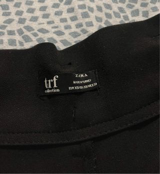 Pantalón vestir negro con cinturón