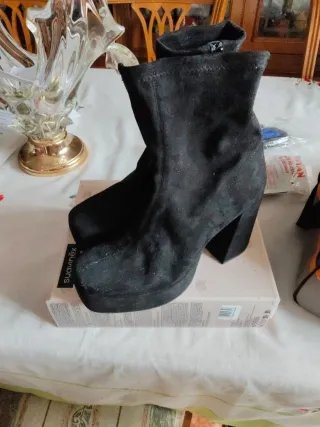 Botines ante negros talla 39