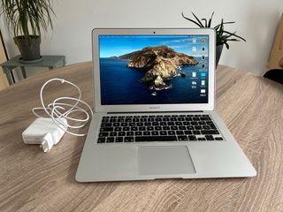 MacBook Air 13 (2014) i5 / 4GB RAM