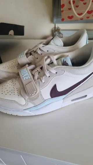 Nike Jordan Legacy 312 Low Blancas Moradas