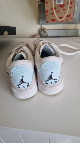 Nike Jordan Legacy 312 Low Blancas Moradas