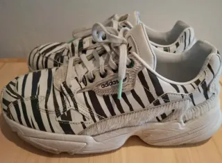 Zapatillas Adidas Falcon Talla 39⅓