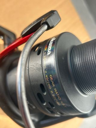 Carrete de pesca Okuma