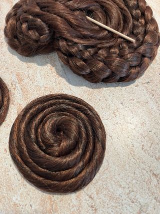 Moño fallera castaño cobrizo