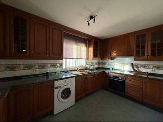 Chalet en venta en Zubia (La)