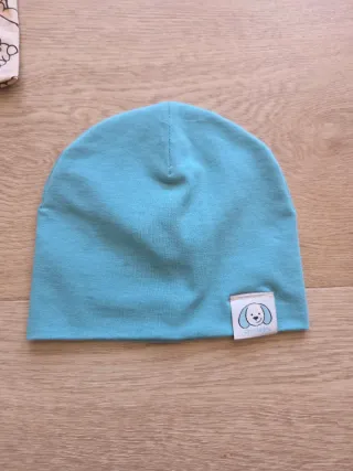 Set 2 cappellini + 1 scaldacollo neonato, nuovo