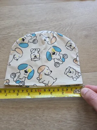 Set 2 cappellini + 1 scaldacollo neonato, nuovo