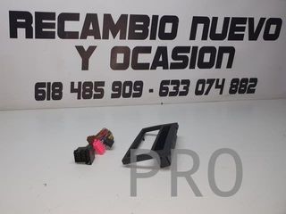 Embellecedor radio opel agila A nuevo