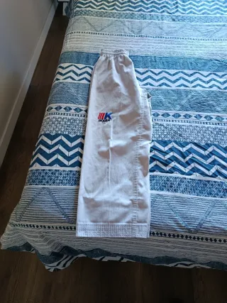 Kimono Taekwondo IKARA Blanco  Niñ@s  hasta 140 cm