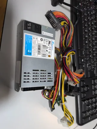 Fuente Seasonic 250W 80+ Bronze ATX