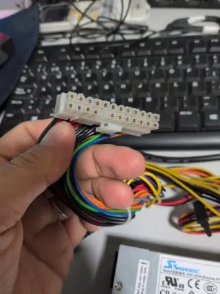 Fuente Seasonic 250W 80+ Bronze ATX