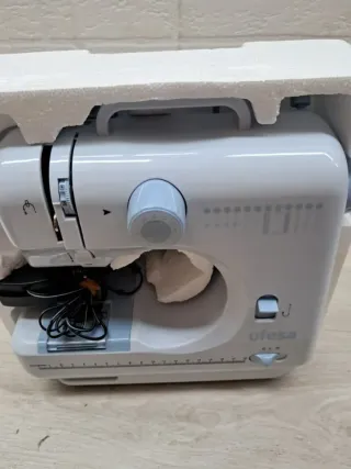 Máquina de Coser Ufesa SW1201 Facile
