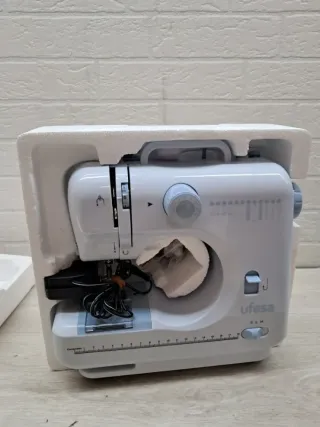 Máquina de Coser Ufesa SW1201 Facile