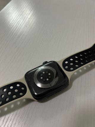 Apple Watch 6 44mm 32GB