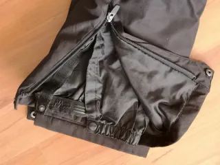 Conjunto esquí niño. 149 cm 10 años. CMP y Dare2B