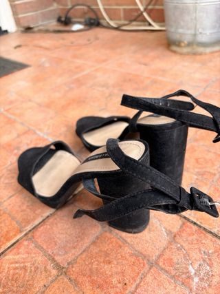 Tacones negros Pull&Bear