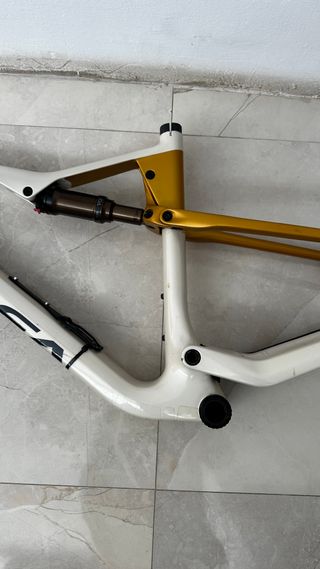 Cuadro Orbea Oiz Talla M 2025 y grupo Sram T-type