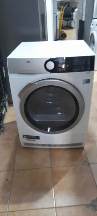 Secadora AEG 8kg A+++
