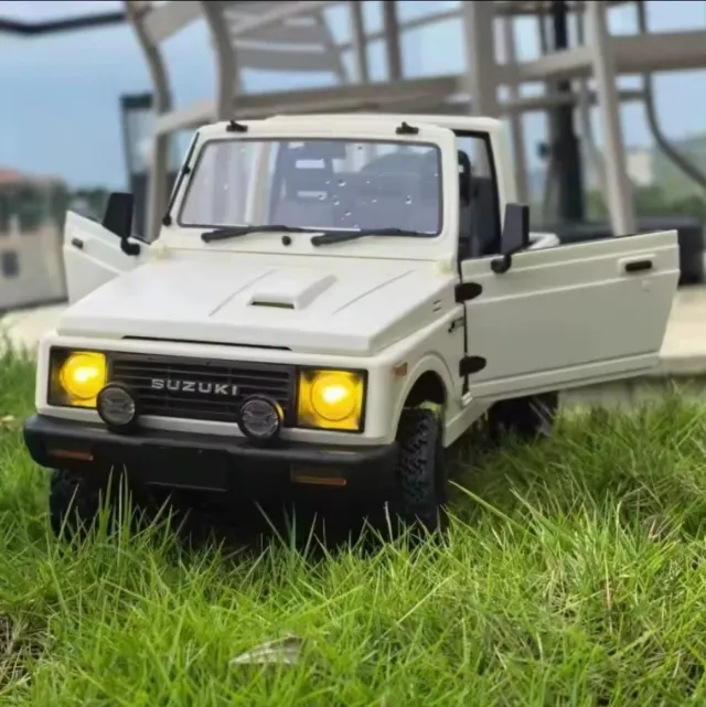 Suzuki Jimny Santana crawler RC 4x4 nuevo