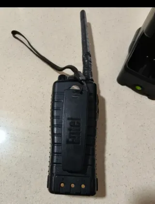 Radio Marina Portátil Entel HT644 VH