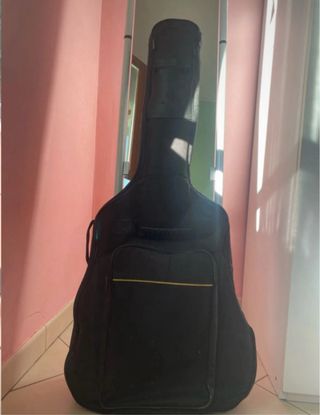 Chitarra classica nera