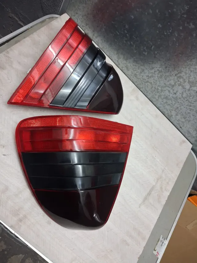 Pilotos Traseros Mercedes Benz W202