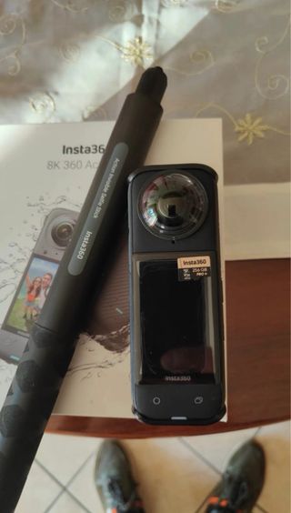 Insta360 X4 + Bastone Selfie