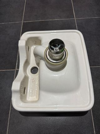 Lavabo Roca Porcelana Pequeño