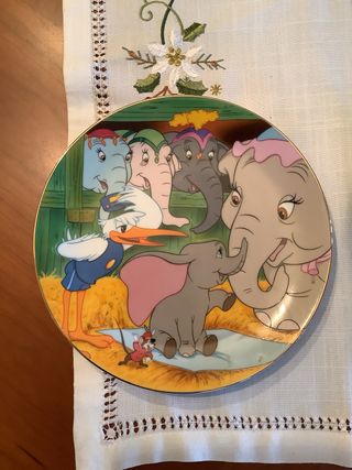 2 Platos Decorativos Disney