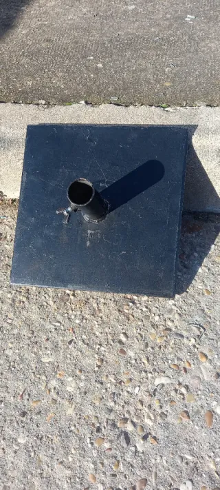 Trípode para focos de luces