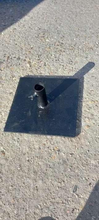 Trípode para focos de luces