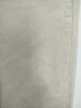 Pantalón pana beige