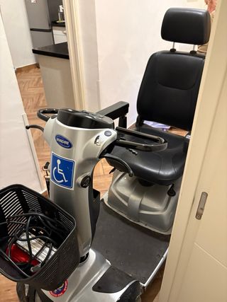 Scooter eléctrico Invacare Leo