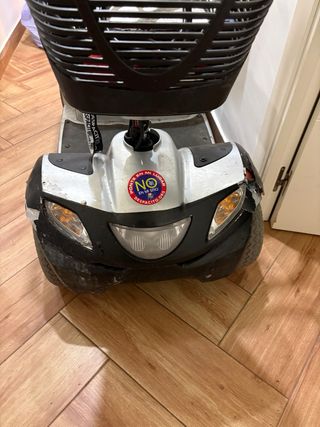 Scooter eléctrico Invacare Leo