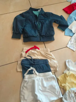 Lotto vestiti bimbo 12-18 mesi e 9-12