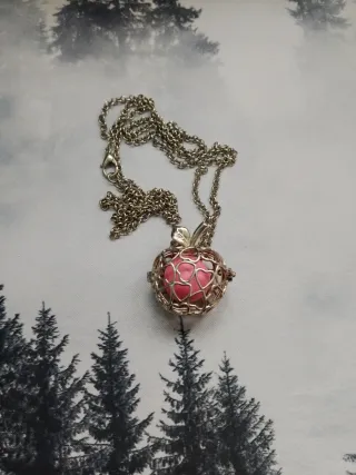 Llamador de ángeles rosa con cadena