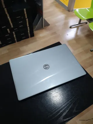 Portátil Sgin Intel Celeron J4105 4GB RAM