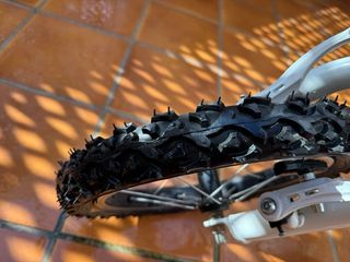 Bicicleta infantil azul y blanca 14”