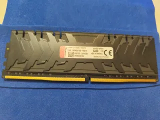 Módulo HyperX Predator DDR4 8GB CL15 3000MHz