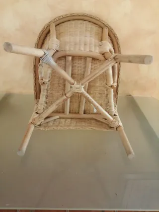 Butaca infantil de mimbre (leer descripción)