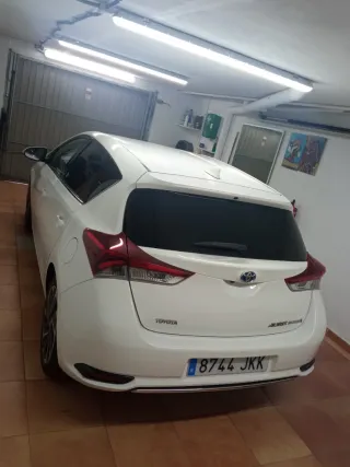 Toyota Auris 2016