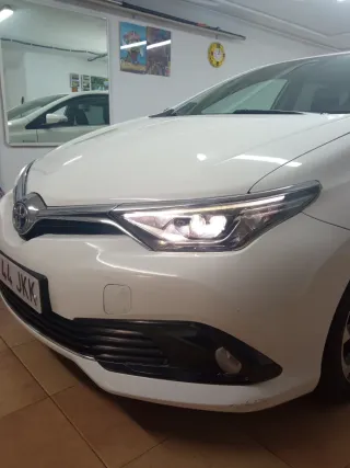 Toyota Auris 2016