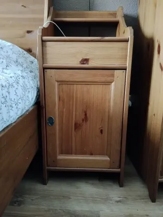 Comodino Leksvik Ikea in legno massello rustico