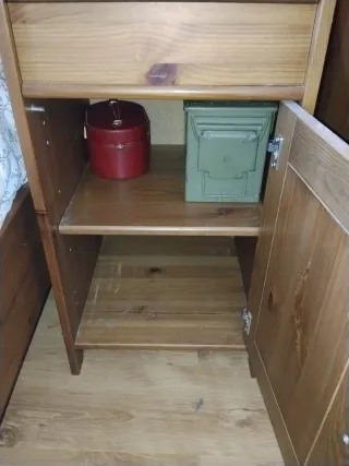 Comodino Leksvik Ikea in legno massello rustico