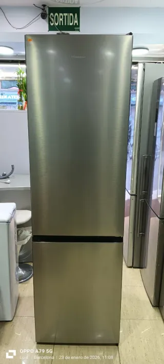 Nevera Combi Hisense no Frost energía A+SEMI NUEVA