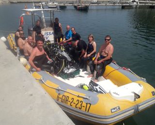 Bote semirrígido BWA 850 para buceo