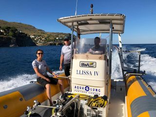 Bote semirrígido BWA 850 para buceo