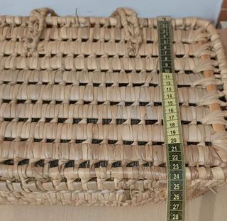 Preciosa cesta/ maleta artesanal,de caña y palma,