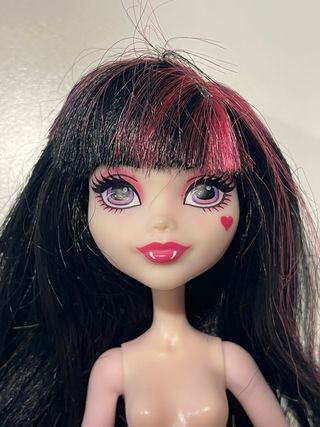Monster High Draculaura budget G2